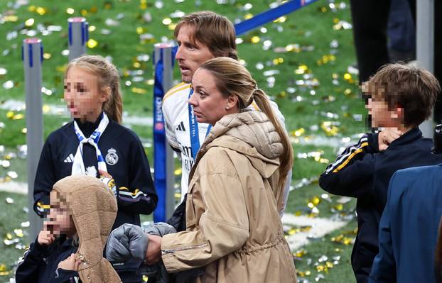 FOTO Tata, opet si prvak: Evo kako je Modrić slavio s obitelji
