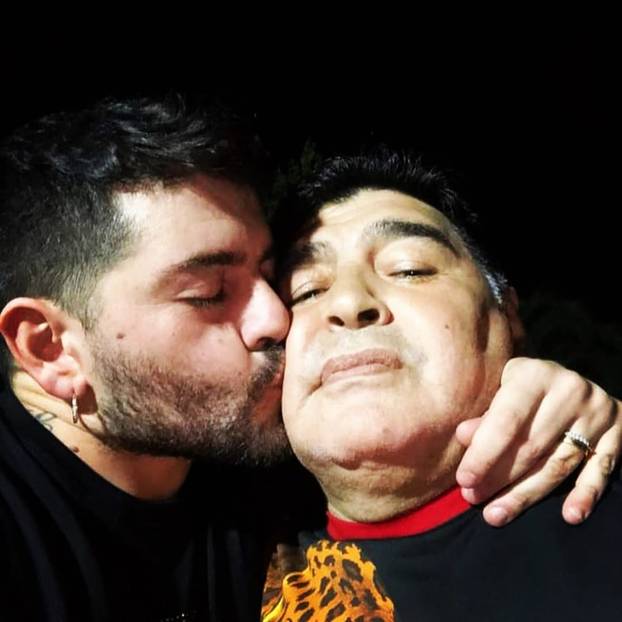 FOTO Tko je tko u obitelji Diega Maradone? Četiri žene i 11 djece čekaju presudu za njegovu smrt