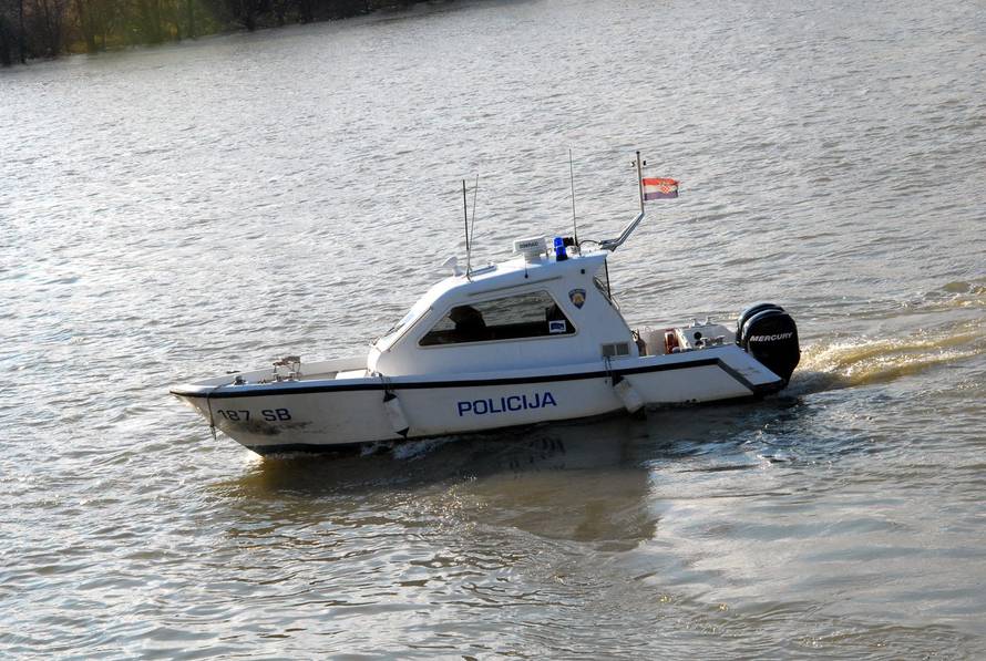 Sisak: U tijeku je potraga za tijelom koja pluta nabujalom Savom