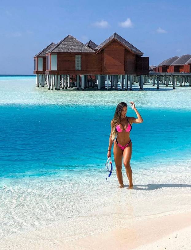 Savršeno isklesana! 'Liječnik mi je s 12 godina preporučio utege'