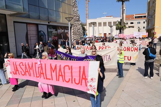 Split: Jubilarni 10. Marš za prava žena, u organizaciji udruge za ženska prava "Domine" i inicijative "Žene Splita"