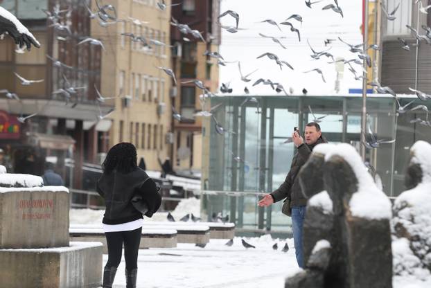 Snježni pokrivač je zabijelio je Osijek