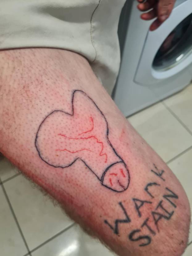 FOTO 50 tetovaža koje su pravi promašaj: 'Izgleda da su ih napravili pod prisilom!'