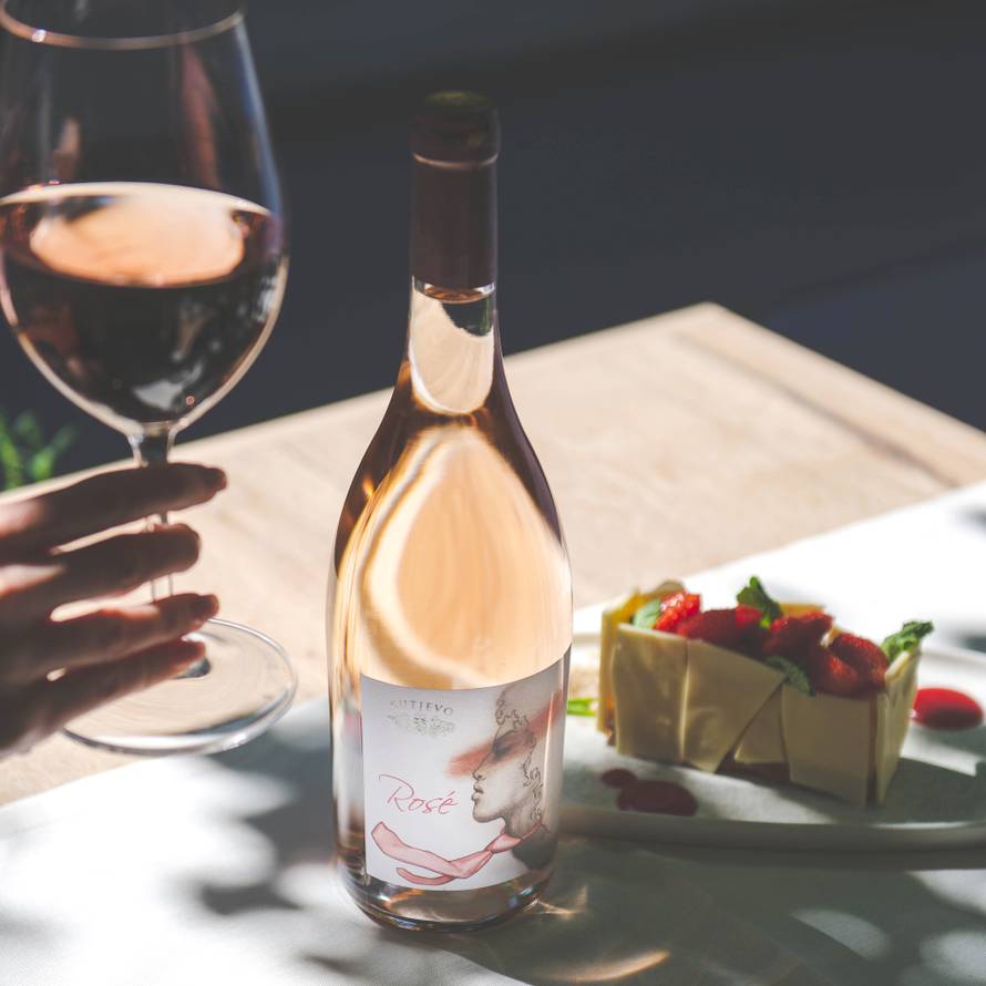 Čarobna lakoća uživanja uz Kutjevo Rosé Premium