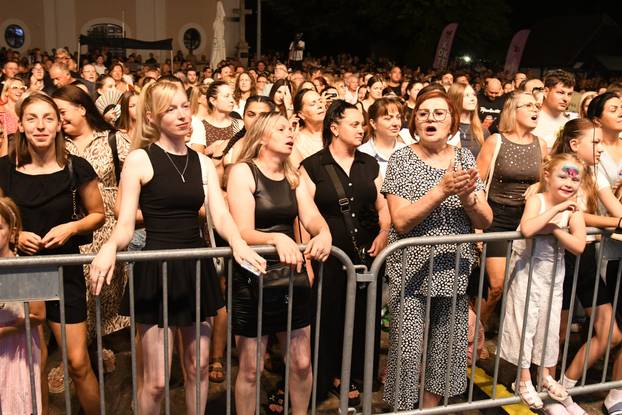 Pitomača: Prljavo kazalište na manifestaciji Dan pecenjakov