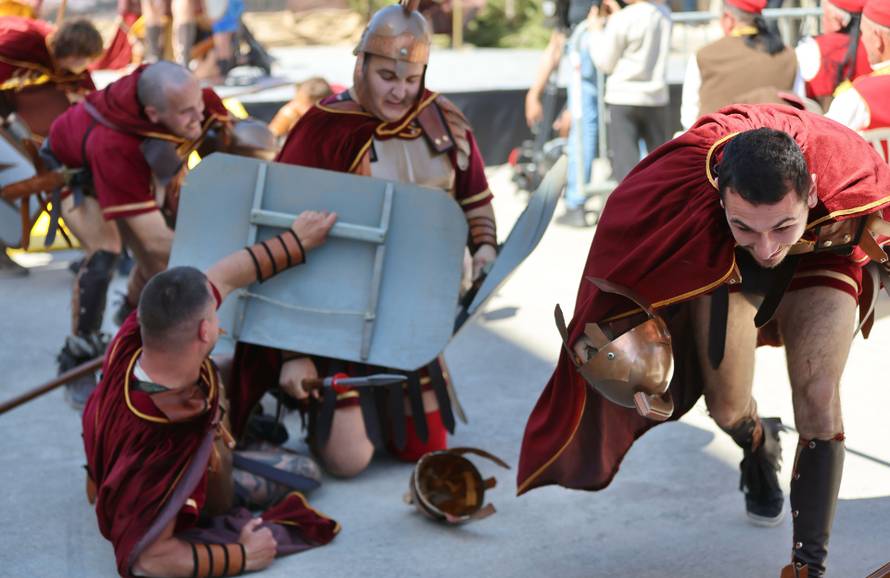 Katuni : Tradicionalni 25. Hrvatski festival žudija