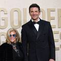 Bradley Cooper poveo mamu na Zlatne globuse: 'Baš smo bliski'