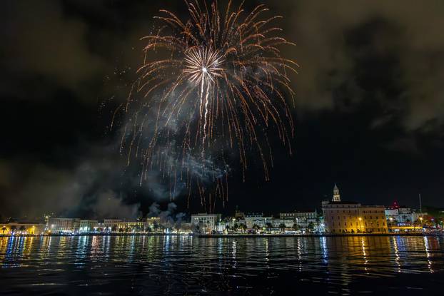 Split: Vatromet povodom proslave Sv Dujma, zaštitnika grada Splita