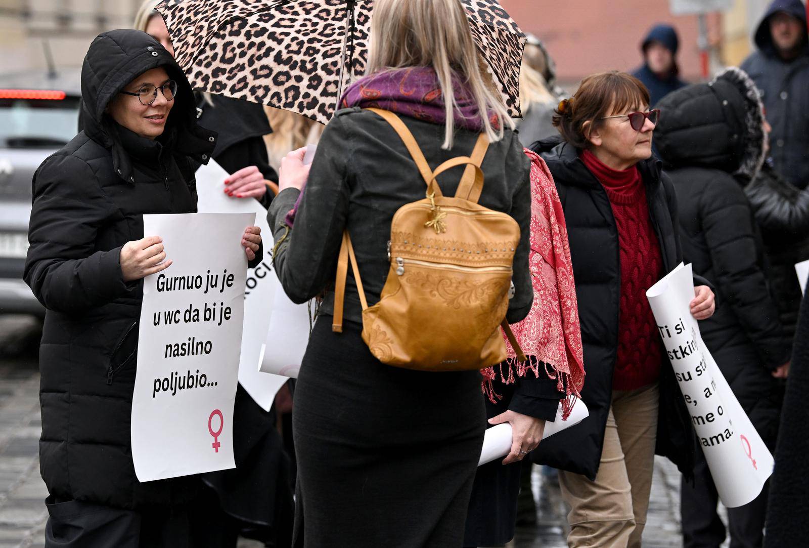 Zagreb: Održana javna akcija u povodu Dana žena na Markovu trgu