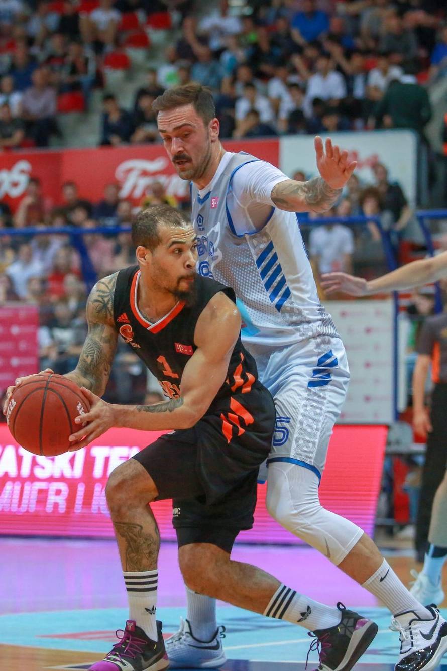 Cibosi su opet 'pojeli vitamine' i poveli s 2-0 u finalnoj seriji