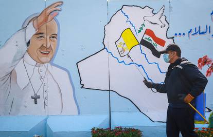 Papa Franjo stiže u posjet Iraku