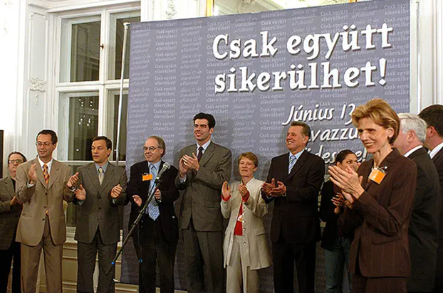 ORBANOVA KARIJERA  Bio je liberal pa konzervativac, a ima i muzej sa rijetkim fotografijama