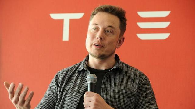 Founder and CEO of Tesla Motors Elon Musk speaks during a media tour of the Tesla Gigafactory, which will produce batteries for the electric carmaker, in Sparks, Nevada, U.S. July 26, 2016.  REUTERS/James Glover II