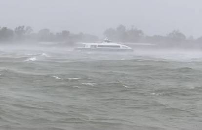 Uragan preokrenuo tok rijeke Mississippi: 'Ovo je ekstremno, dogodilo se kad je bila Katrina'