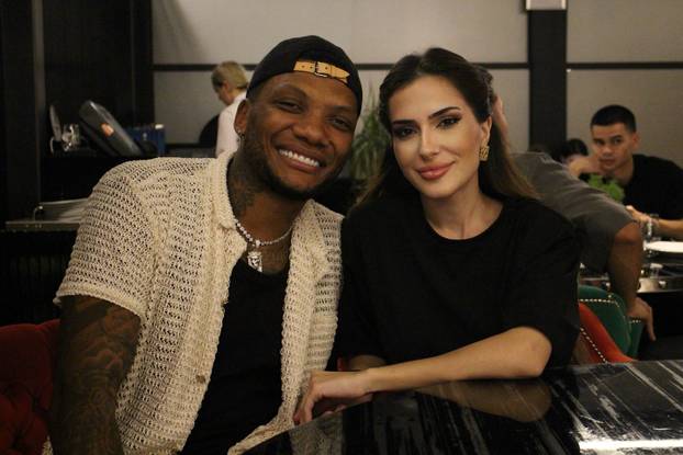 FOTO Bivši dinamovac rastao se s Hrvaticom, sad ljubi 12 godina mlađu Turkinju: 'Moja ljubav'