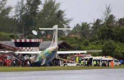 Pilot poginuo nakon što se avionom zaletio u toranj