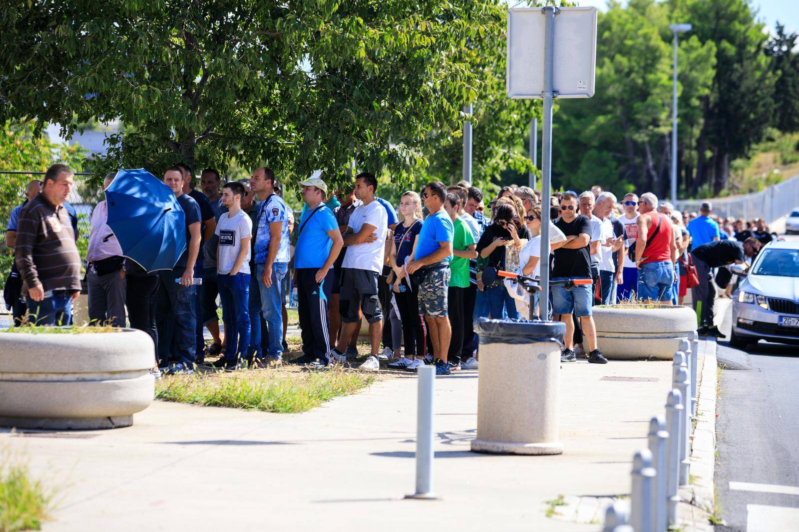 Split: PoÄela prodaja ulaznica za utakmicu Hrvatska - MaÄarska