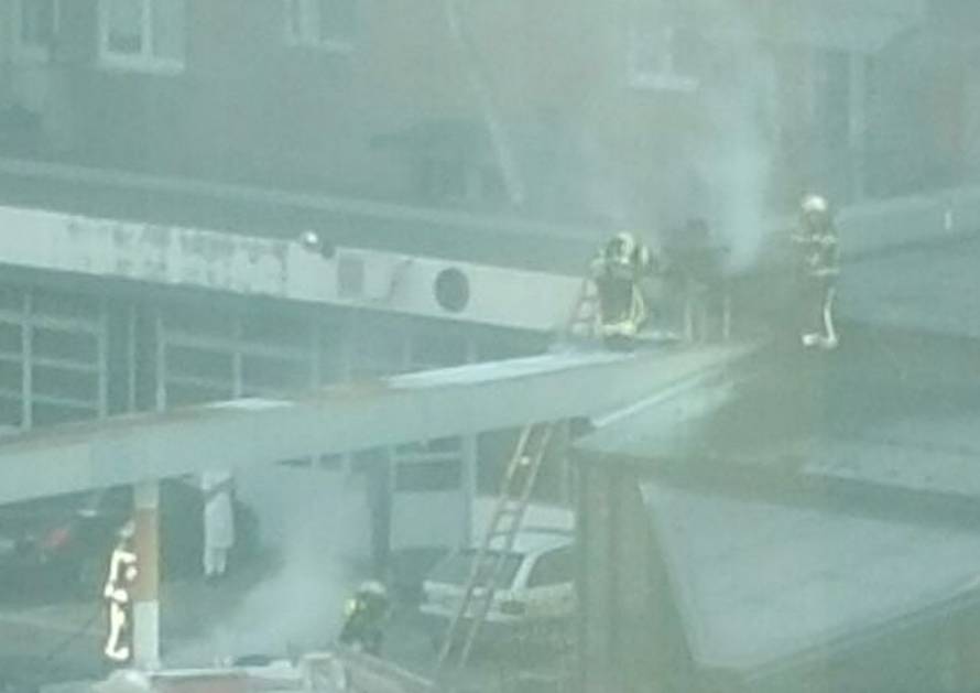 Brzo ga ugasili: Gorio dimnjak pivnice Zlatni medo u Savskoj