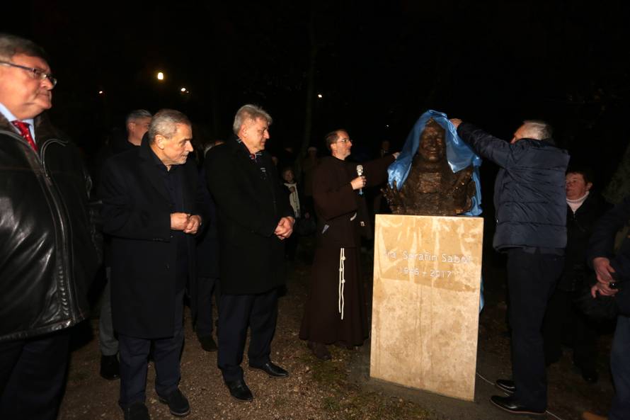Rijeka: Otkrivanje biste fra Serafinu Sabolu u perivoju Trsatskog svetiÅ¡ta