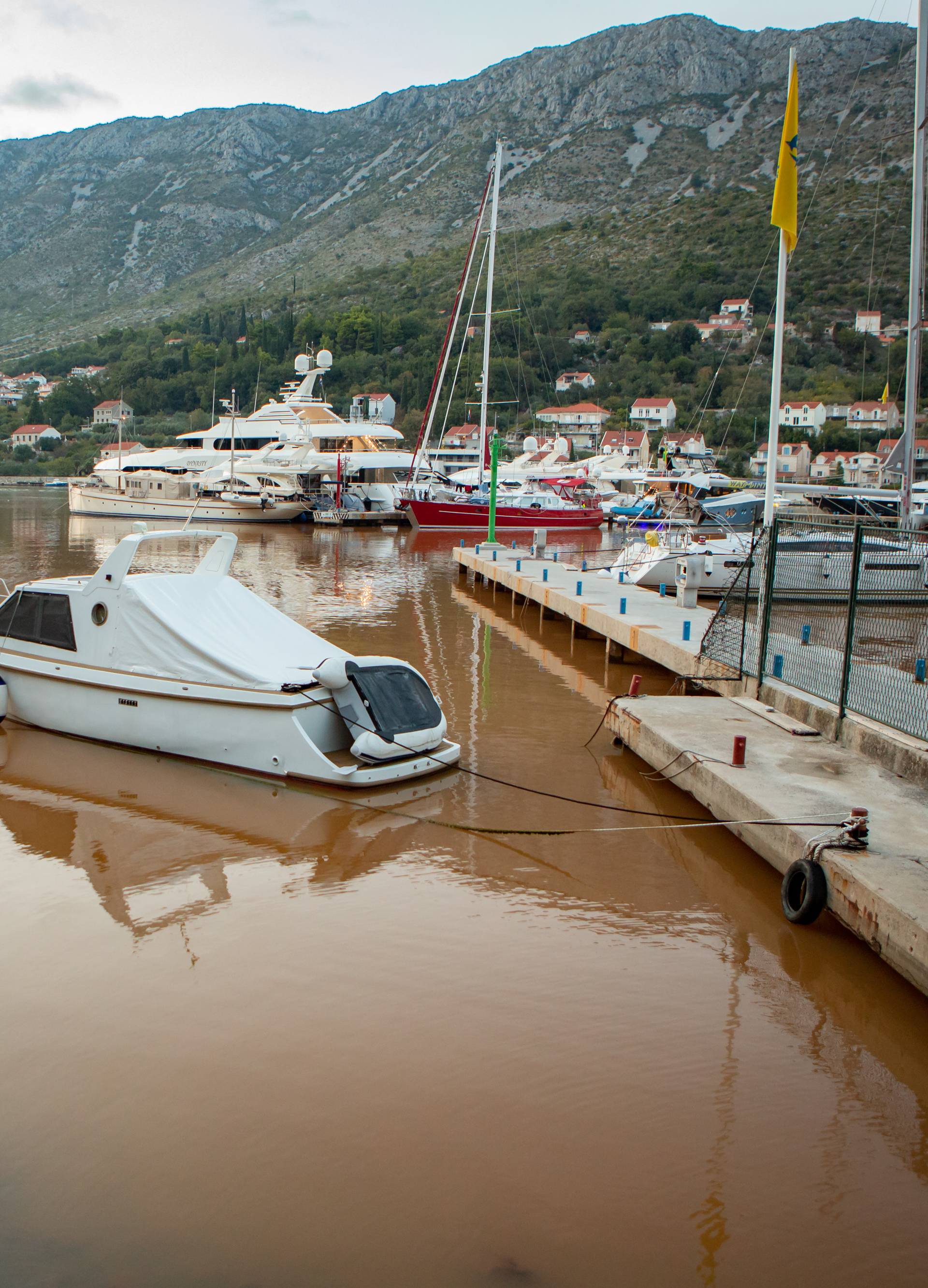 Zbog velikog zamuÄenja rijeke Omble voda u Dubrovniku nije za piÄe