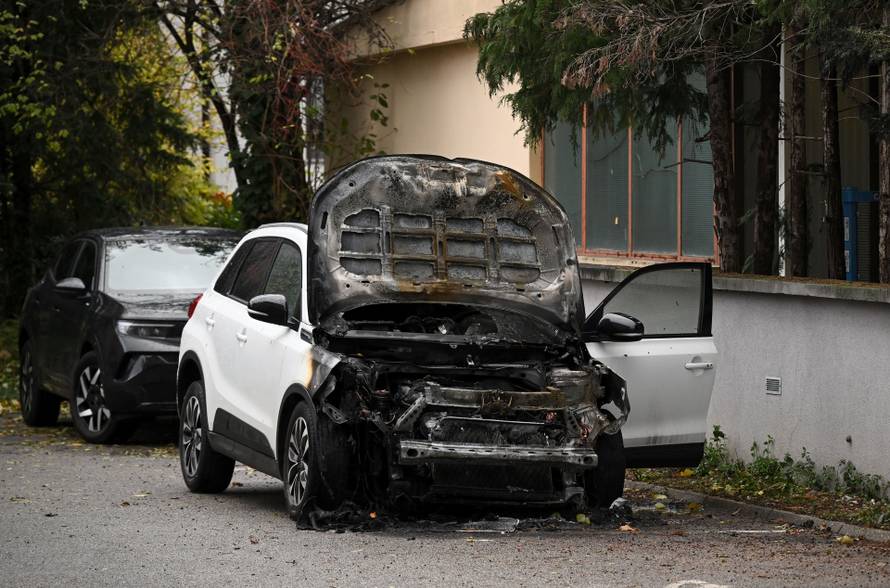 Tijekom noći izgorjela dva automobila na zagrebačkom Jankomiru