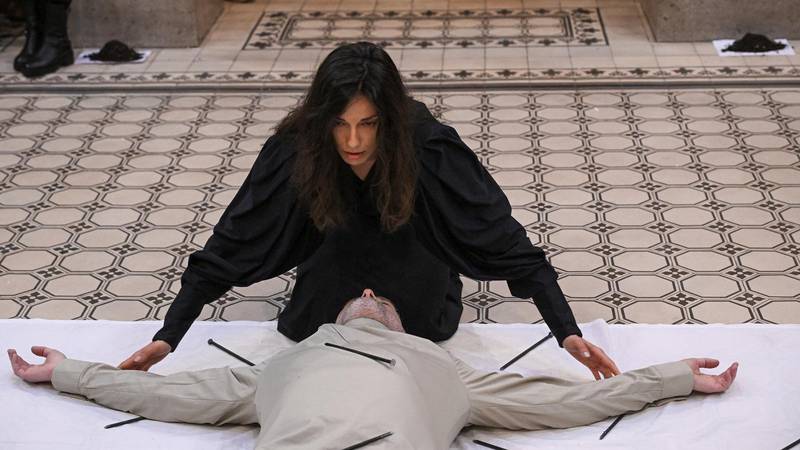 FOTO Izveli 'Golgotsku noć': Ovako je izgledao performans koji je privukao pažnju mnogih