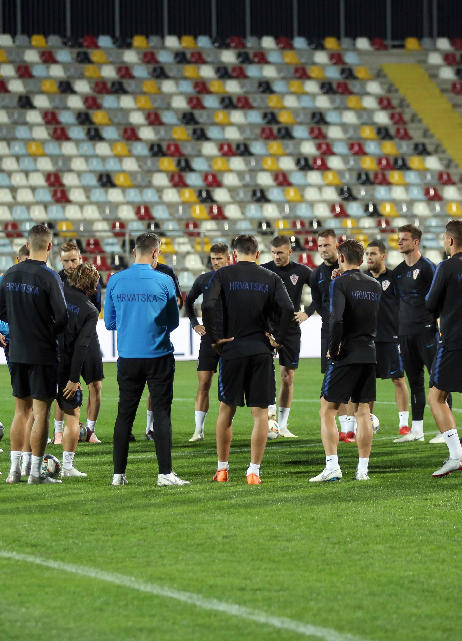 Rijeka: Trening reprezentativaca na popunjenom stadionu uoÄi utakmice s Engleskom