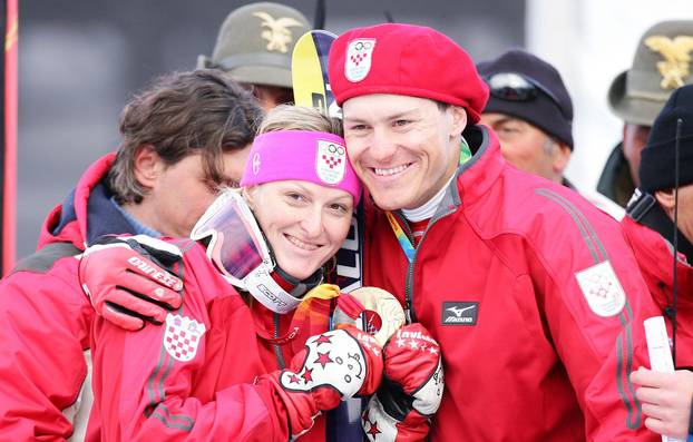 ARHIVA - Janica zlatna u kombinaciji