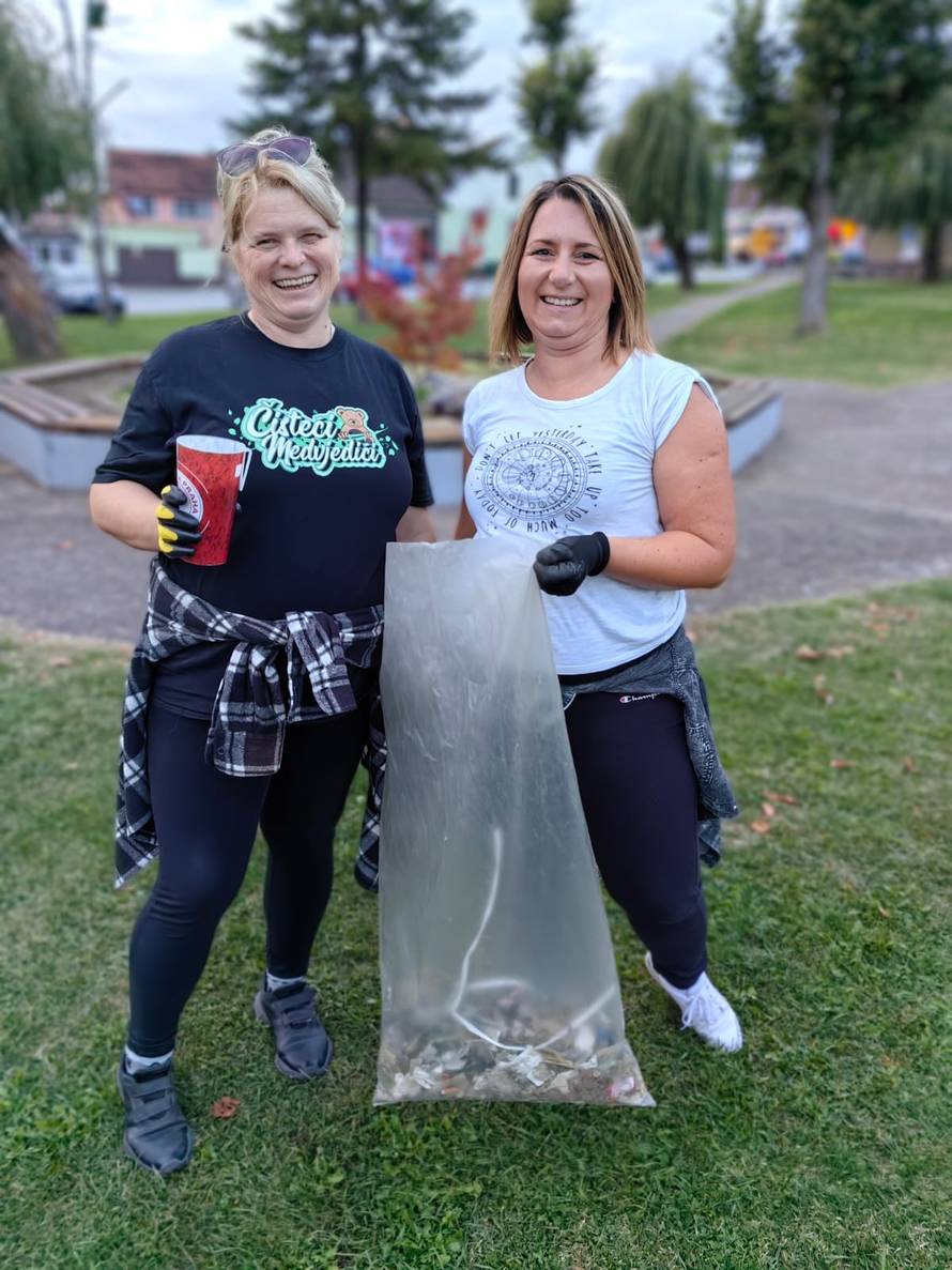 Baci čik u koš:  Čisteći medvjedići su u Novoj Kapeli skupili više od šest tisuća čikova u dva sata