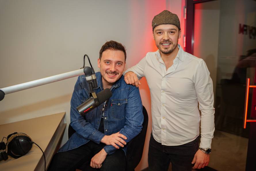 Mejaši otkrili nadrealnu scenu s vatrogasne fešte u Sloveniji