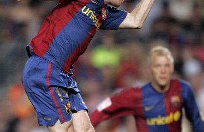Messi opet zabio gol kao Maradona, ovaj put rukom