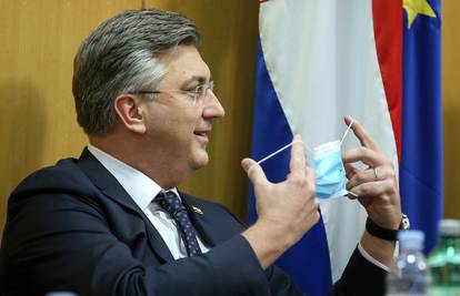 Zastupnici su se vratili u Sabor, prvi dan im došao Plenković pa poručio: 'Nekako je dosadno'