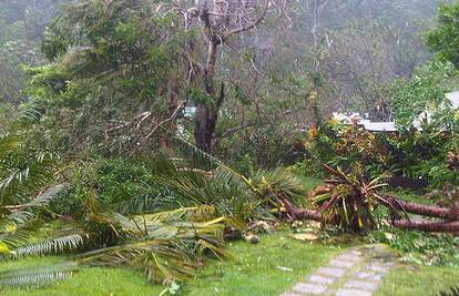 Fidži proglasio katastrofu zbog jakog ciklona Tomasa