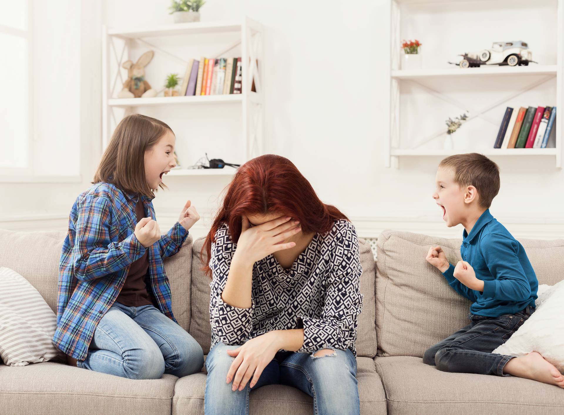 Kontraefekt: Roditelji koji želi kontrolirati svaki korak svog tinejdžera usporit će mu razvoj