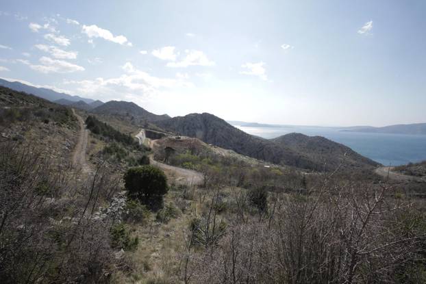 24SATA Sveti Juraj: Odlagalište otpada u sklopu Parka prirode Velebit