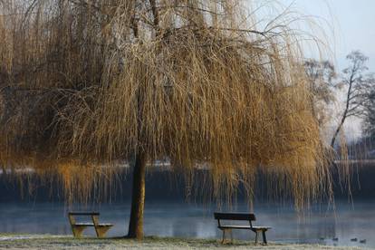 Karlovac: Hladno jutro uz rijeku Koranu