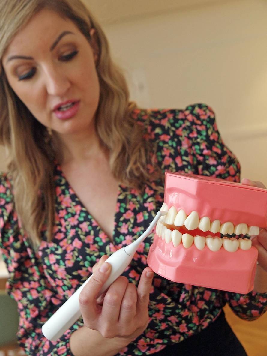 Stomatologinja: 'Nikad ljuti ne perite zube jer ćete ih oštetiti'