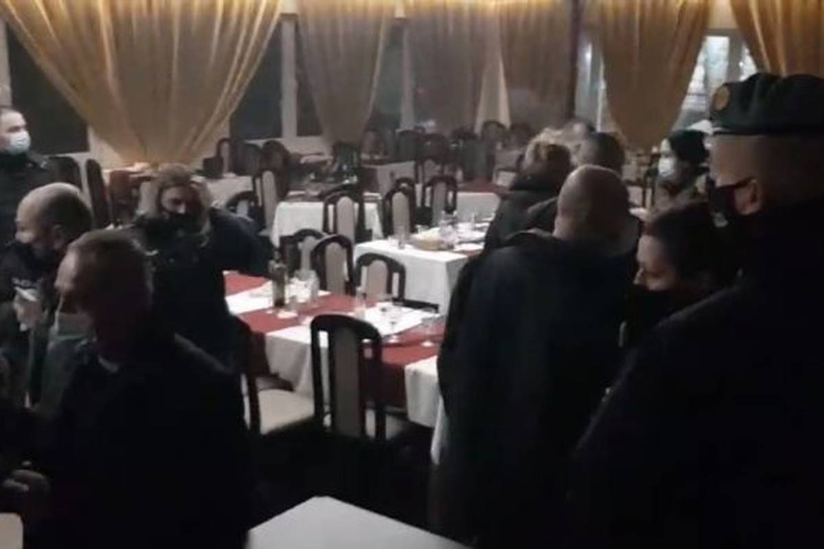 U Sarajevu policija prekinula 'korona party', u restoranu je zatekla više od 200 gostiju