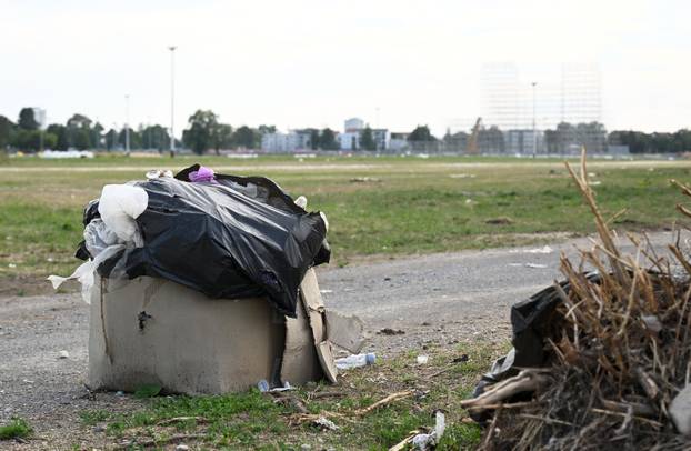 Zagreb: Nakon koncerta Thompsona još ima smeća oko Hipodroma