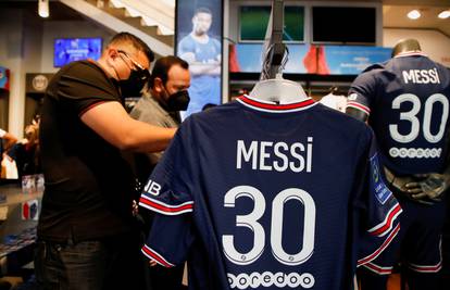 PSG u sedam minuta prodao 150.000 Messijevih dresova