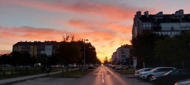 Zagreb: Spektakulrano jesensko svitanje na istoku grada
