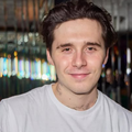Brooklyn je zadao novi udarac roditeljima: Svi tvrde da se ruga sva&dstrok;i s obitelji, za to &cacute;e zaraditi