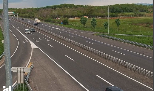 HAK: Vozači oprez, srna na A1, između Lučkog i Donje Zdenčine