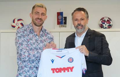 Dario Melnjak stigao u Hajduk! Nikoličius: Odbio je puno bolje financijske ponude zbog 'bilih'