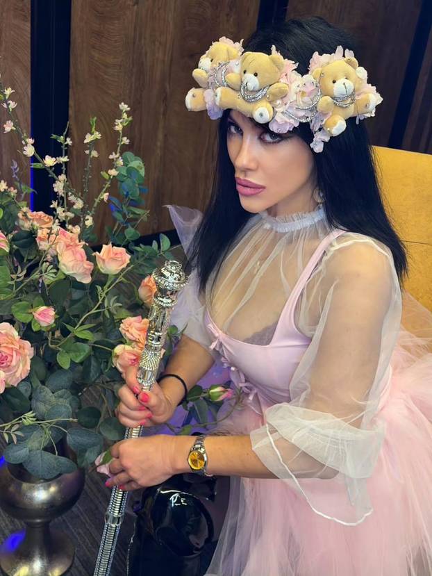 FOTO 'Srpska Lady Gaga' stiže u Zagreb: 'Volim sve što je tvrdo'