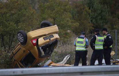 Tragedija kod Dugopolja: Auto izletio s ceste, jedan poginuo...