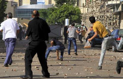 Sukobi u Egiptu: Dvoje mrtvih, među njima jedan Amerikanac
