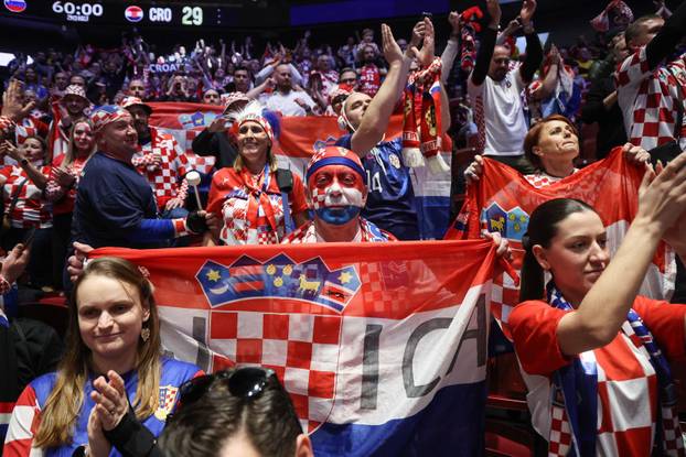 Malmo: Navija&ccaron;i na tribinama prije utakmice Hrvatske protiv Slovenije u drugom krugu EHF Europskog prvenstva