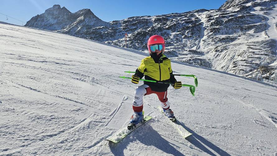 Issa (6) iz Zagreba pobjeđuje u Austriji! 'Gleda utrke, a ne crtiće, plakala je zbog Zrinke...'