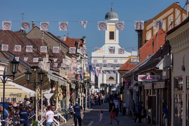 Svečana povorka 58. Đakovačkih vezova